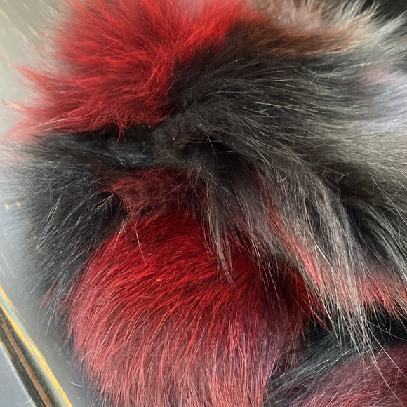 BCBG “Hudson” Fur Vest - Picture 12 of 13